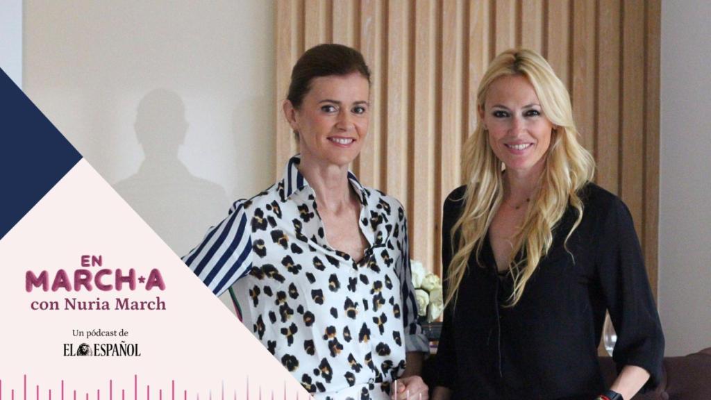 Carolina Cerezuela posa junto a Nuria March.