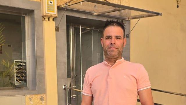 Paulo, en el bloque donde ocurría todo.