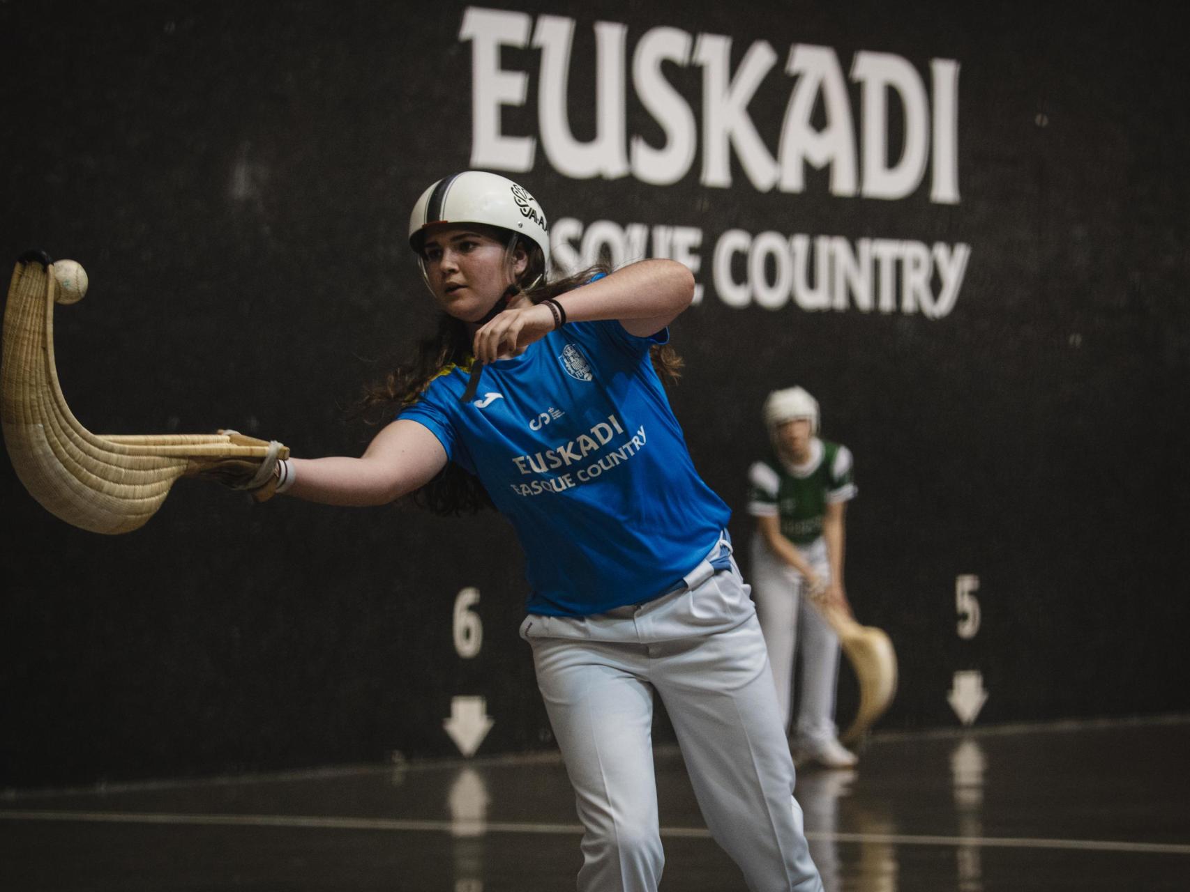 Las imágenes del primer partido entre España y una selección de Euskadi