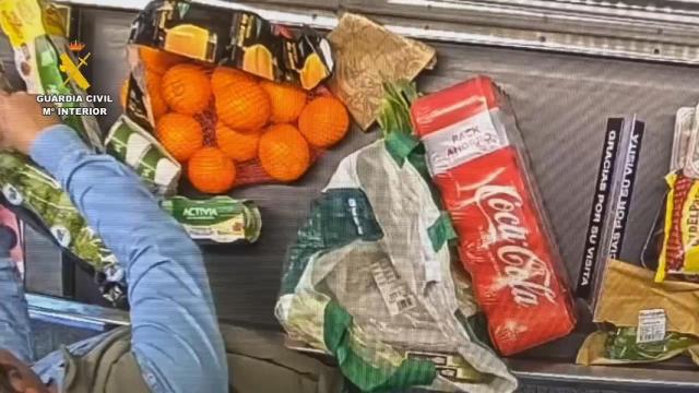 Método que usaban en un supermercado de Arroyo para llevarse productos sin pagar